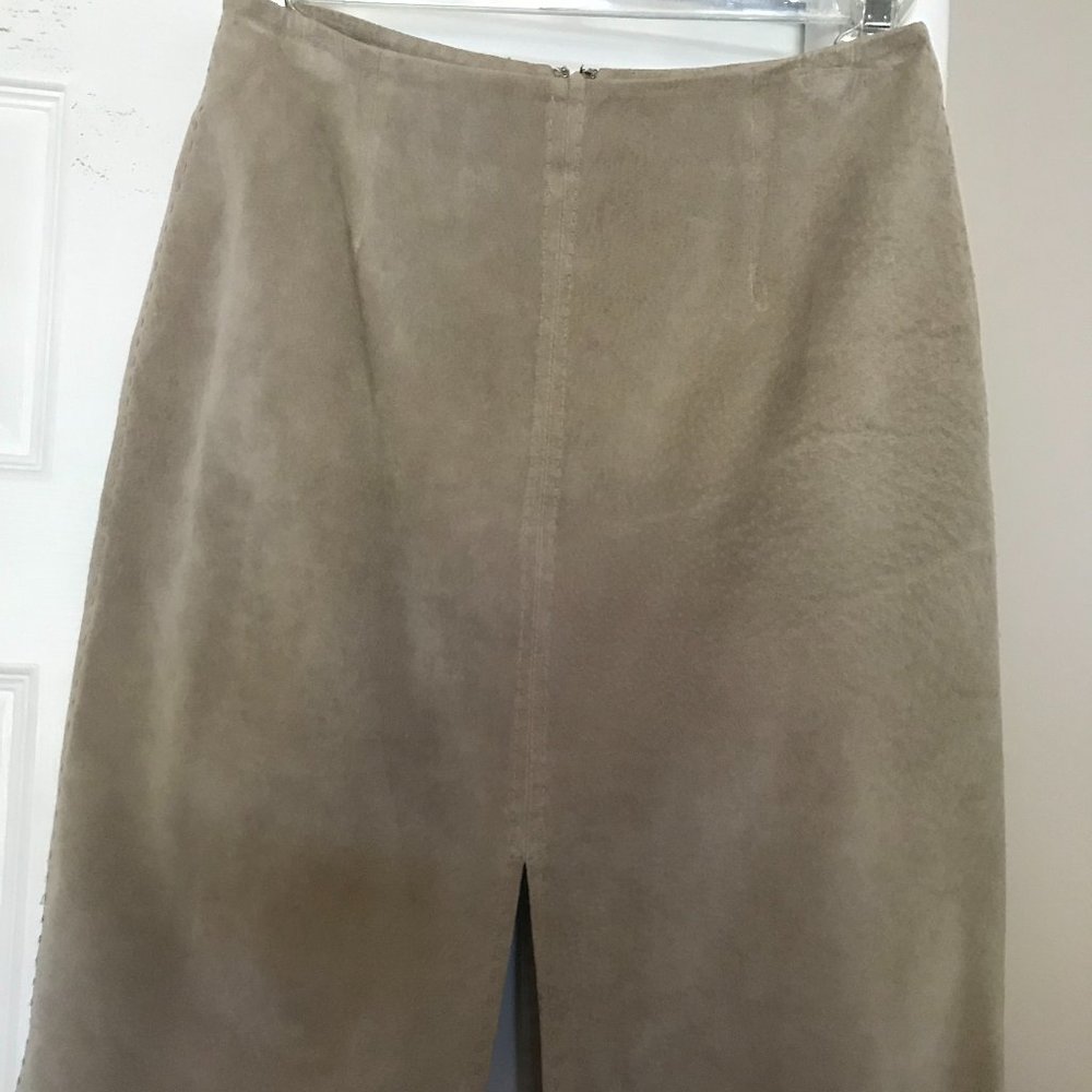 WILLISMITH: TAN   SUEDE SKIRT SIZE 8